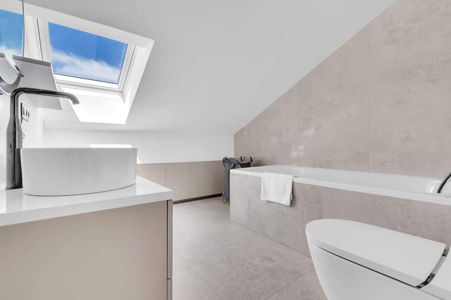 Penthouse Nikolina-50m To Beach! - Exklusiv