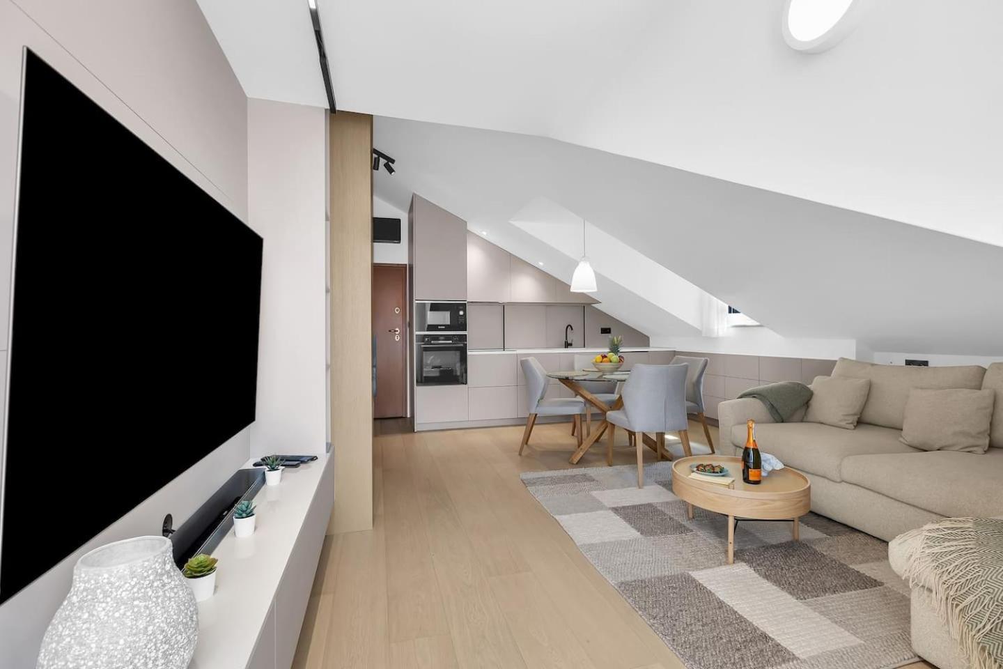 Lägenhet Penthouse Nikolina-50m To Beach! - Exklusiv Makarska